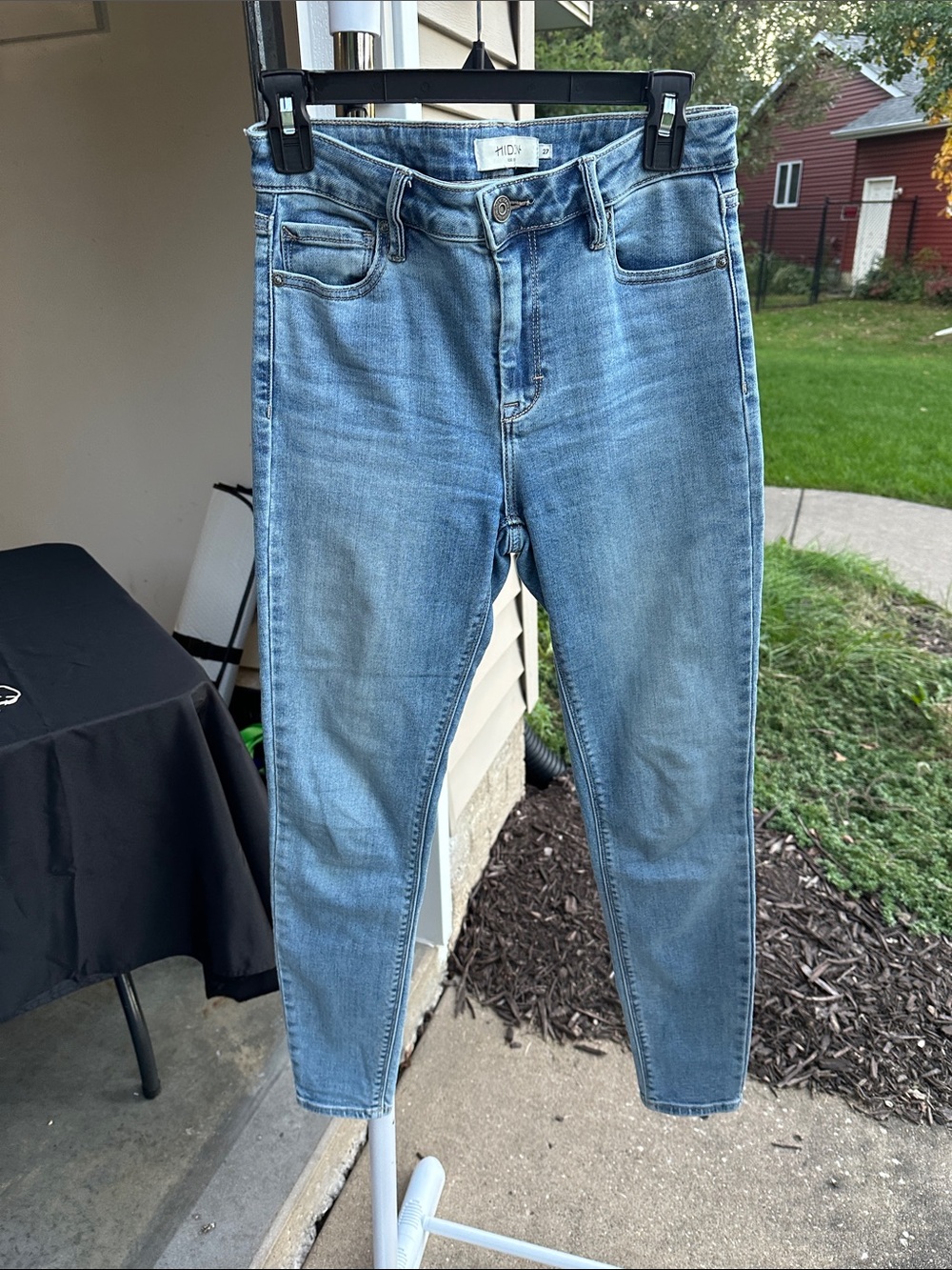 Mid-Rise Light Blue Skinny Jeans by Hidden